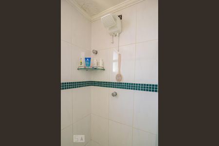 Apartamento à venda com 69m², 2 quartos e 1 vaga Apartamento à venda com 69m², 2 quartos e 1 vagaChuveiro