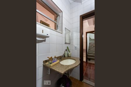 Casa à venda com 309m², 3 quartos e 4 vagasBanheiro de Serviço