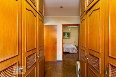 Casa à venda com 309m², 3 quartos e 4 vagasCloset