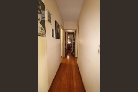 Apartamento à venda com 180m², 4 quartos e 3 vagasCorredor 2