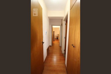 Apartamento à venda com 180m², 4 quartos e 3 vagasCorredor 3