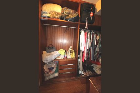 Apartamento à venda com 180m², 4 quartos e 3 vagasCloset