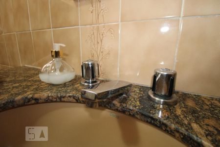 Apartamento à venda com 180m², 4 quartos e 3 vagasBanheiro social