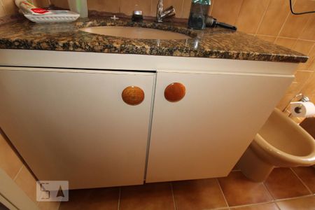 Apartamento à venda com 180m², 4 quartos e 3 vagasBanheiro do Quarto 1 (suíte master)