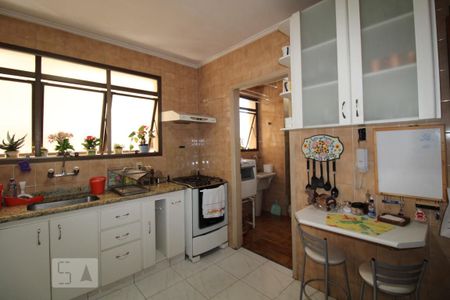 Apartamento à venda com 180m², 4 quartos e 3 vagasCozinha