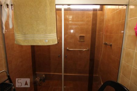 Apartamento à venda com 180m², 4 quartos e 3 vagasBanheiro social