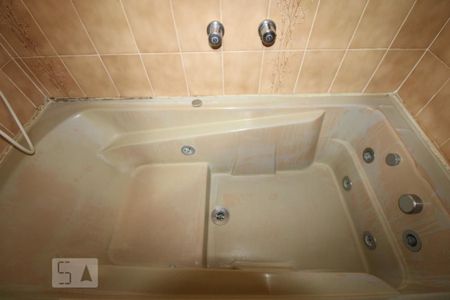 Apartamento à venda com 180m², 4 quartos e 3 vagasBanheiro do Quarto 3 (suíte)