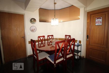 Apartamento à venda com 180m², 4 quartos e 3 vagasSala de almoço