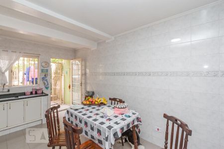 Casa à venda com 259m², 4 quartos e 4 vagasCozinha