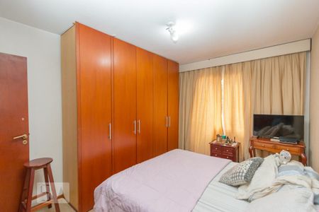 Casa à venda com 259m², 4 quartos e 4 vagasSuíte