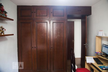 Apartamento à venda com 130m², 3 quartos e 2 vagasQuarto 3