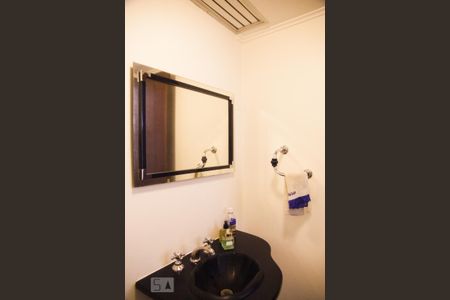 Apartamento à venda com 130m², 3 quartos e 2 vagasLavabo