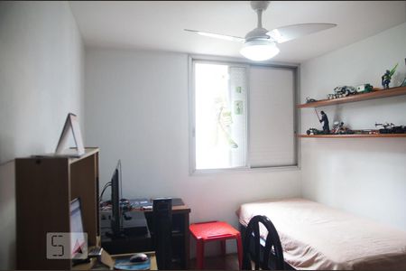 Apartamento à venda com 130m², 3 quartos e 2 vagasQuarto 3