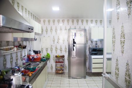 Apartamento à venda com 130m², 3 quartos e 2 vagasCozinha