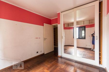 Apartamento à venda com 140m², 3 quartos e 3 vagas Apartamento à venda com 140m², 3 quartos e 3 vagasQuarto 3