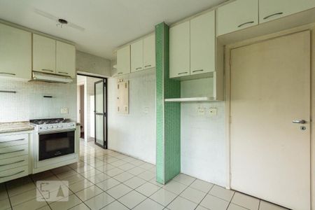 Apartamento à venda com 140m², 3 quartos e 3 vagas Apartamento à venda com 140m², 3 quartos e 3 vagasCozinha