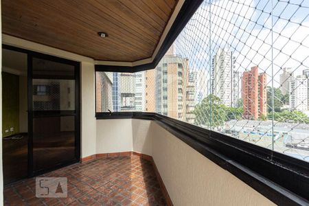 Apartamento à venda com 140m², 3 quartos e 3 vagas Apartamento à venda com 140m², 3 quartos e 3 vagasVaranda da Sala