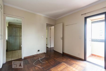 Apartamento à venda com 140m², 3 quartos e 3 vagas Apartamento à venda com 140m², 3 quartos e 3 vagasSuíte