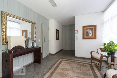 Apartamento à venda com 140m², 3 quartos e 3 vagas Apartamento à venda com 140m², 3 quartos e 3 vagasHall de Entrada