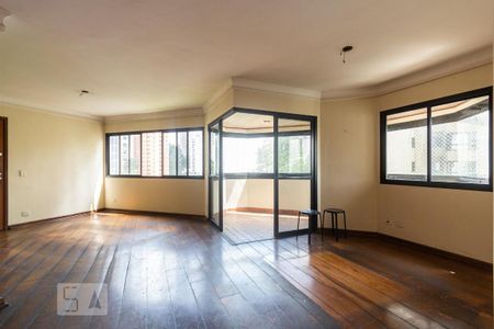 Apartamento à venda com 140m², 3 quartos e 3 vagas Apartamento à venda com 140m², 3 quartos e 3 vagasSala