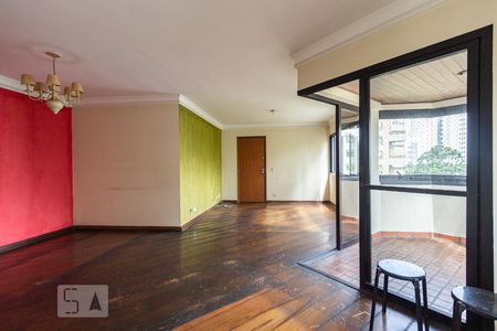 Apartamento à venda com 140m², 3 quartos e 3 vagas Apartamento à venda com 140m², 3 quartos e 3 vagasSala
