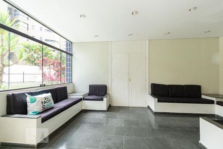 Apartamento à venda com 140m², 3 quartos e 3 vagas Apartamento à venda com 140m², 3 quartos e 3 vagasÁrea comum - Salão de festas