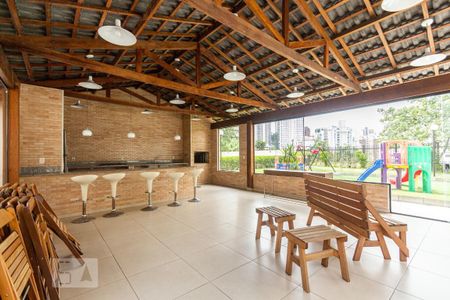 Apartamento à venda com 140m², 3 quartos e 3 vagas Apartamento à venda com 140m², 3 quartos e 3 vagasÁrea comum - Churrasqueira