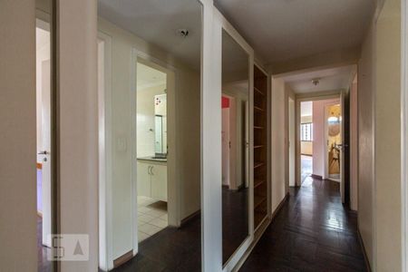 Apartamento à venda com 140m², 3 quartos e 3 vagas Apartamento à venda com 140m², 3 quartos e 3 vagasCorredor