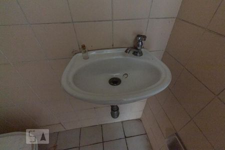 Apartamento à venda com 140m², 3 quartos e 3 vagas Apartamento à venda com 140m², 3 quartos e 3 vagasBanheiro de Serviço