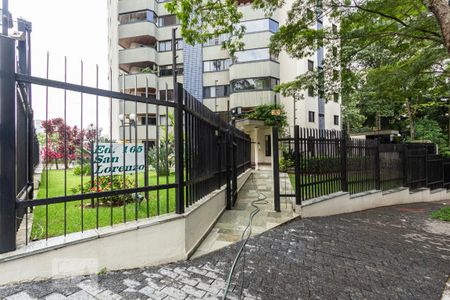 Apartamento à venda com 140m², 3 quartos e 3 vagas Apartamento à venda com 140m², 3 quartos e 3 vagasFachada