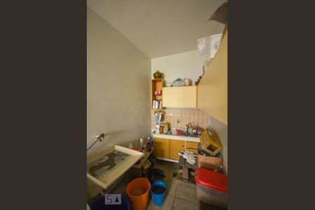 Casa à venda com 345m², 5 quartos e 4 vagas Casa à venda com 345m², 5 quartos e 4 vagasArea de Serviço