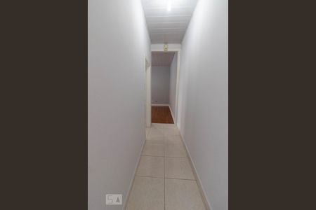 Corredor de casa para alugar com 3 quartos, 150m² em Vila Leonor, São Paulo