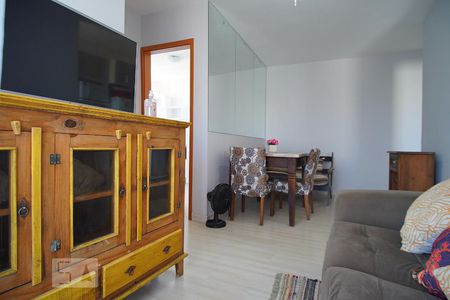 Sala de apartamento à venda com 2 quartos, 48m² em Protásio Alves, Porto Alegre