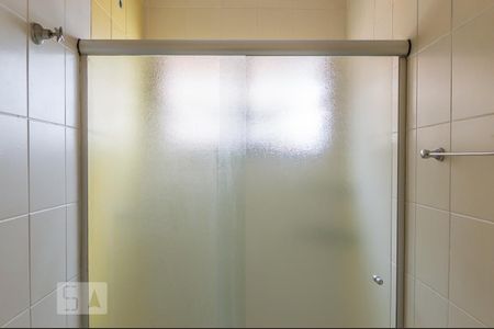 Banheiro de apartamento à venda com 2 quartos, 70m² em Taboão, São Bernardo do Campo