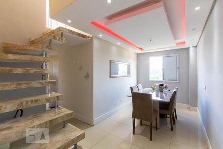 Sala de apartamento para alugar com 4 quartos, 76m² em Jardim Ísis, Cotia