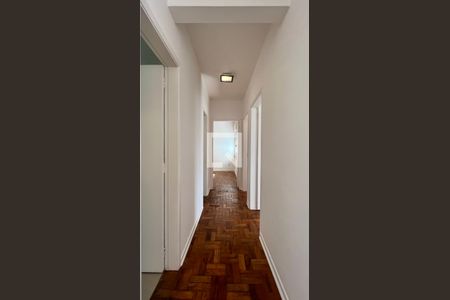 Corredor de apartamento para alugar com 3 quartos, 100m² em Pinheiros, São Paulo