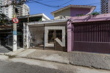 Fachada de casa à venda com 3 quartos, 152m² em Vila Olímpia, São Paulo