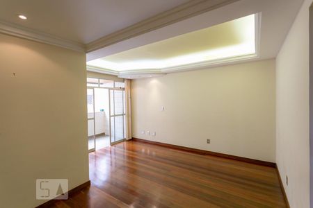 Sala de apartamento para alugar com 2 quartos, 75m² em Cachoeirinha, Belo Horizonte