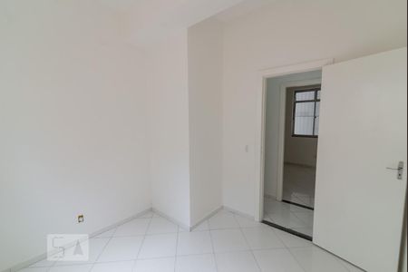 Quarto de casa à venda com 2 quartos, 75m² em Grajaú, Rio de Janeiro
