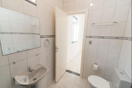 Casa à venda com 75m², 2 quartos e sem vagaBanheiro da Suíte