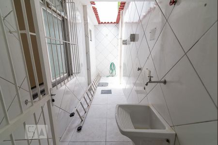 Casa à venda com 75m², 2 quartos e sem vagaÁrea de Serviço