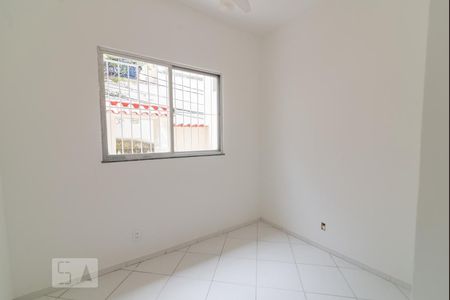 Quarto de casa à venda com 2 quartos, 75m² em Grajaú, Rio de Janeiro