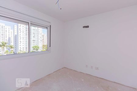 Quarto  de apartamento à venda com 1 quarto, 50m² em Passo da Areia, Porto Alegre