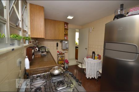 Apartamento para alugar com 129m², 3 quartos e 1 vaga Apartamento para alugar com 129m², 3 quartos e 1 vagaCozinha