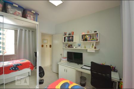 Quarto 1 de apartamento para alugar com 3 quartos, 129m² em Icaraí, Niterói