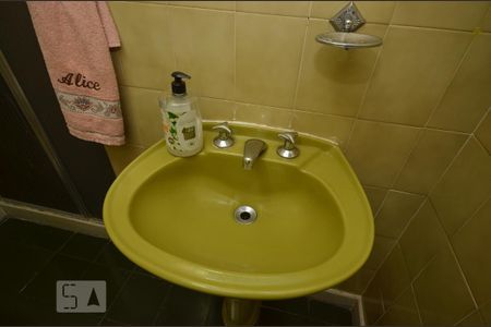 Apartamento para alugar com 129m², 3 quartos e 1 vaga Apartamento para alugar com 129m², 3 quartos e 1 vagaBanheiro Social