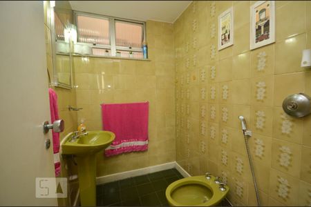 Banheiro da Suíte de apartamento para alugar com 3 quartos, 129m² em Icaraí, Niterói