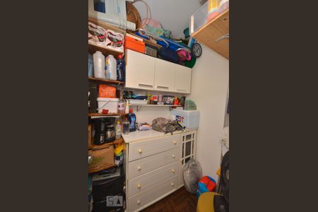 Quarto de Serviço de apartamento para alugar com 3 quartos, 129m² em Icaraí, Niterói