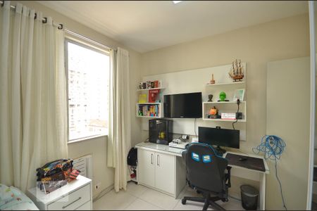 Apartamento para alugar com 129m², 3 quartos e 1 vaga Apartamento para alugar com 129m², 3 quartos e 1 vagaQuarto 2