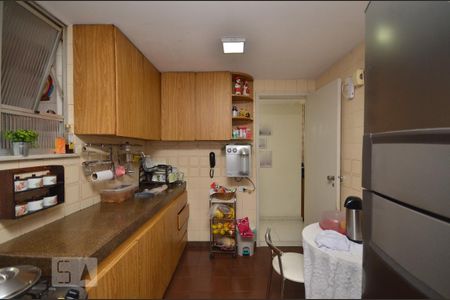 Apartamento para alugar com 129m², 3 quartos e 1 vaga Apartamento para alugar com 129m², 3 quartos e 1 vagaCozinha